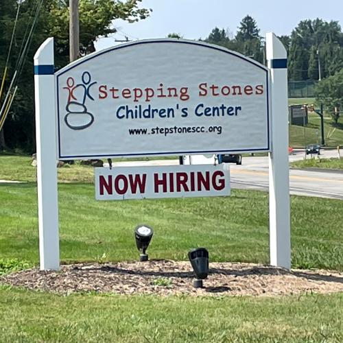 Logo Stepping Stones ChildrenCenter